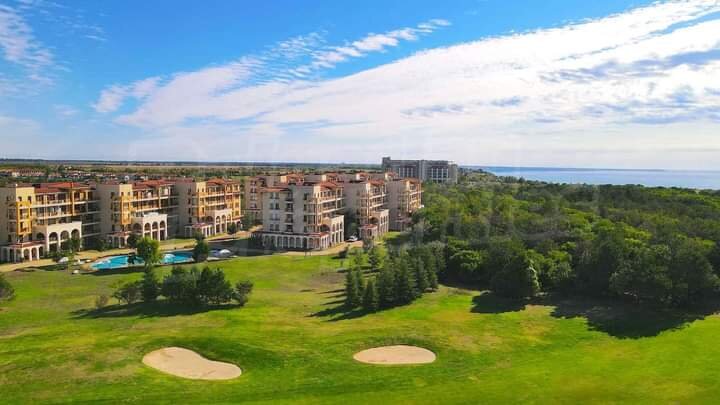 Apartament la Balcic, intr-un resort de vis