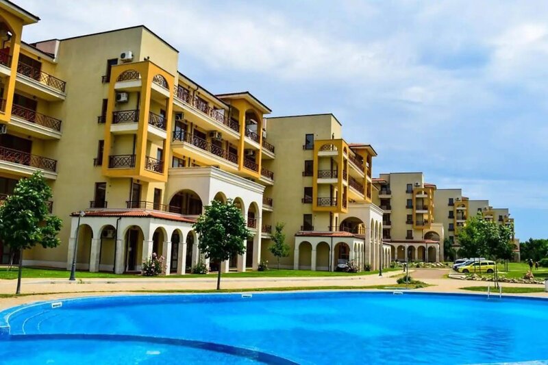 Balcic Apartament intr-un resort de vis